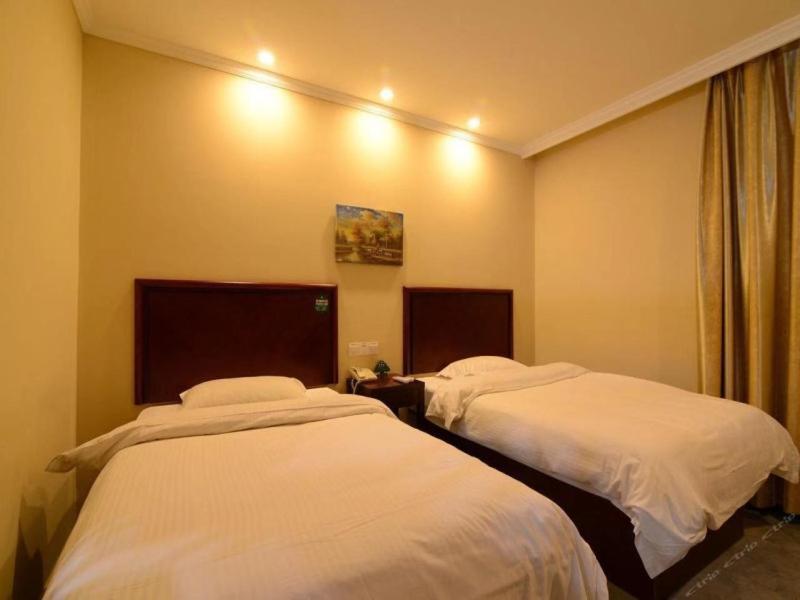 Greentree Inn Jiangsu Zhenjiang Dingmao Industrial Park Wode Square Express Hotel Eksteriør billede