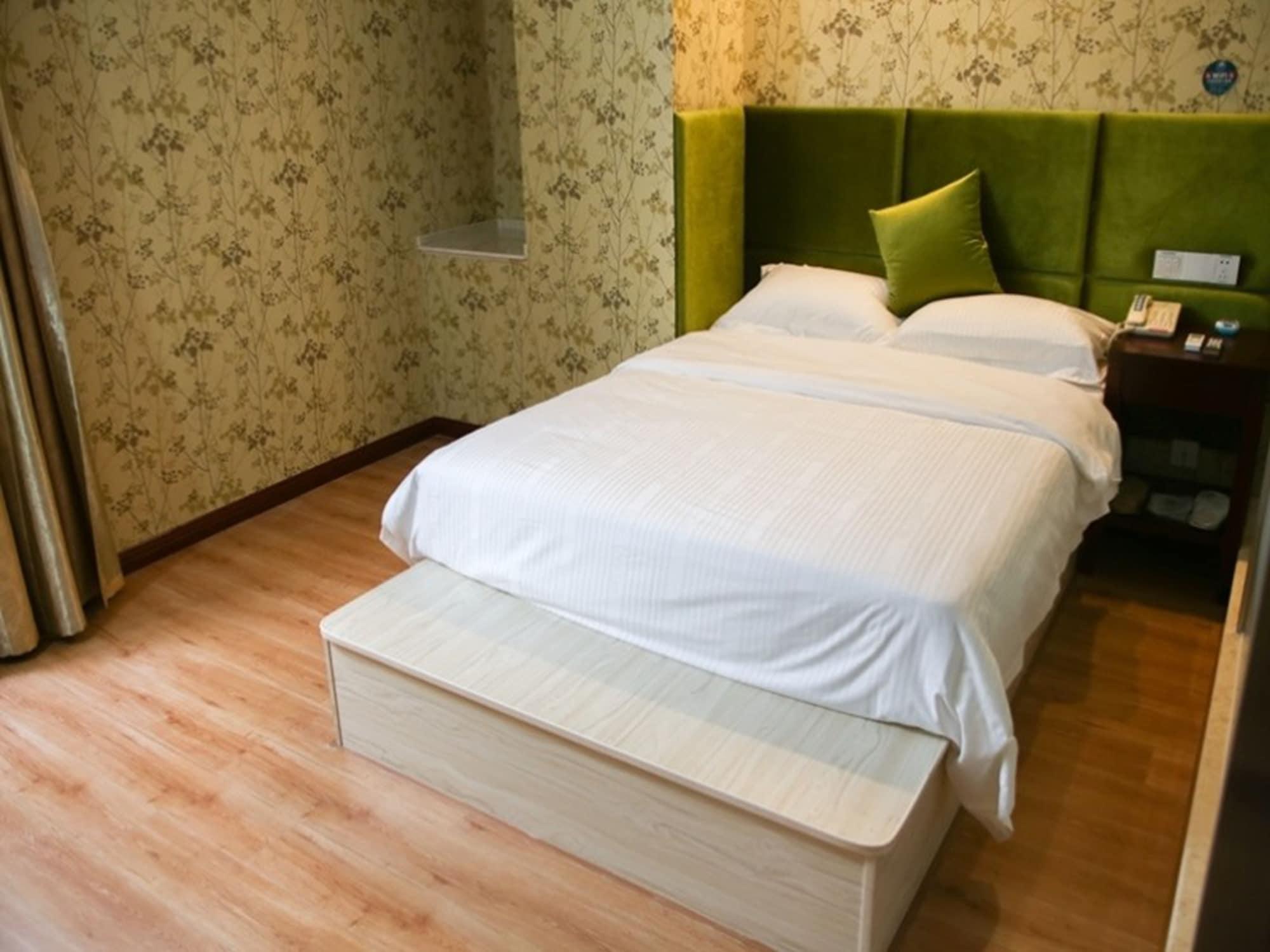 Greentree Inn Jiangsu Zhenjiang Dingmao Industrial Park Wode Square Express Hotel Eksteriør billede