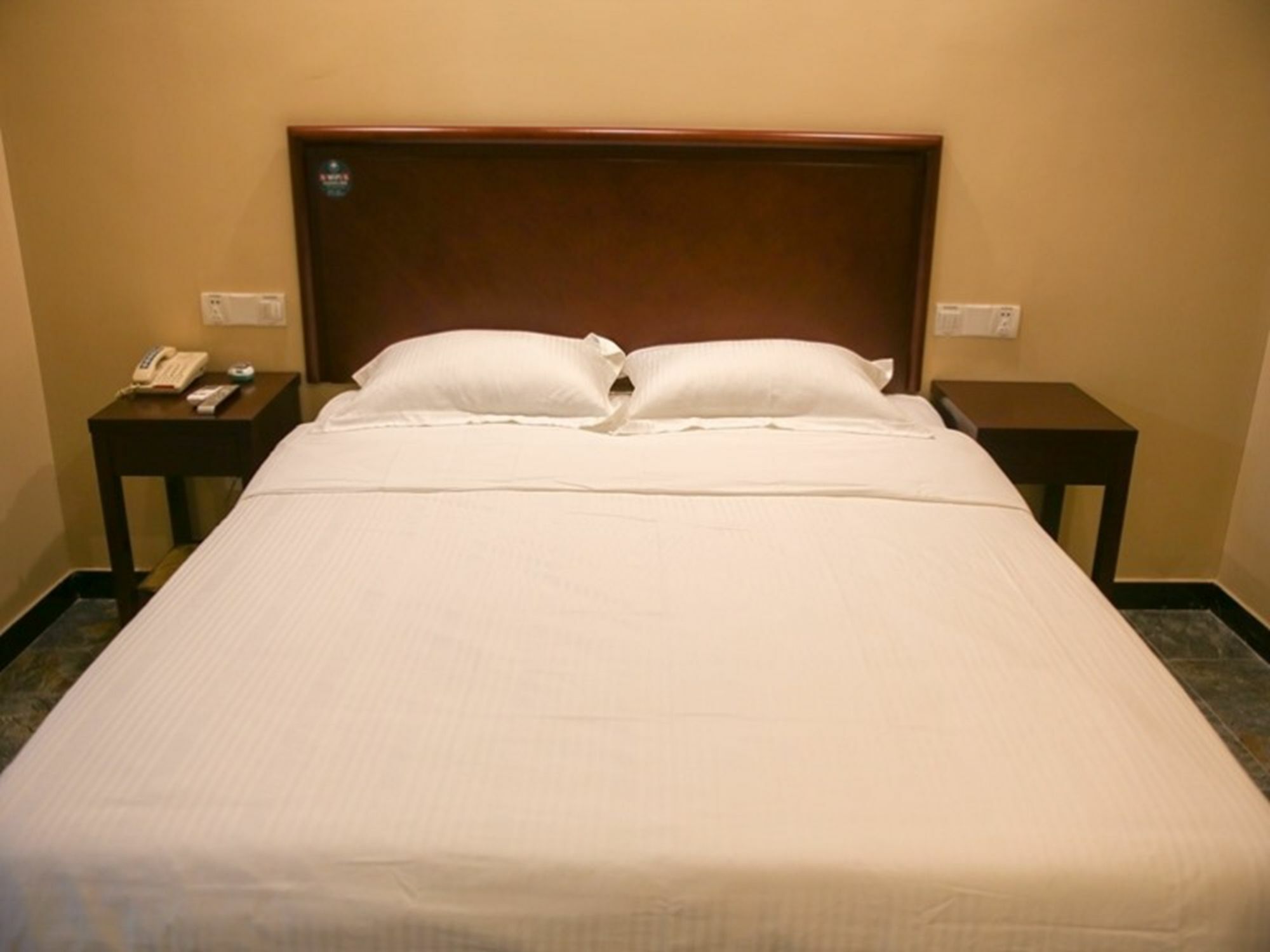Greentree Inn Jiangsu Zhenjiang Dingmao Industrial Park Wode Square Express Hotel Eksteriør billede