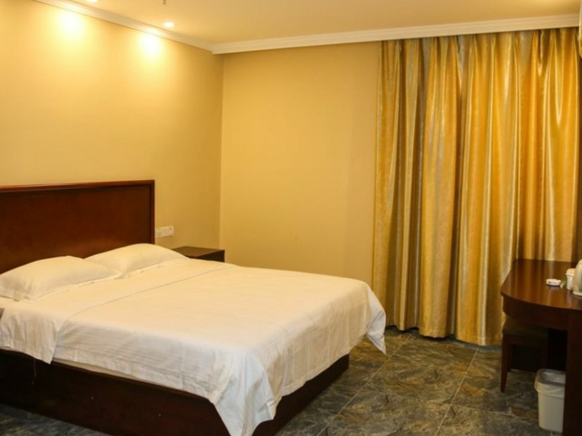 Greentree Inn Jiangsu Zhenjiang Dingmao Industrial Park Wode Square Express Hotel Eksteriør billede