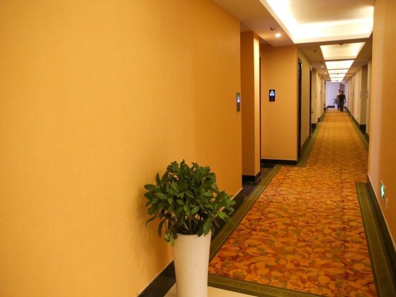 Greentree Inn Jiangsu Zhenjiang Dingmao Industrial Park Wode Square Express Hotel Eksteriør billede